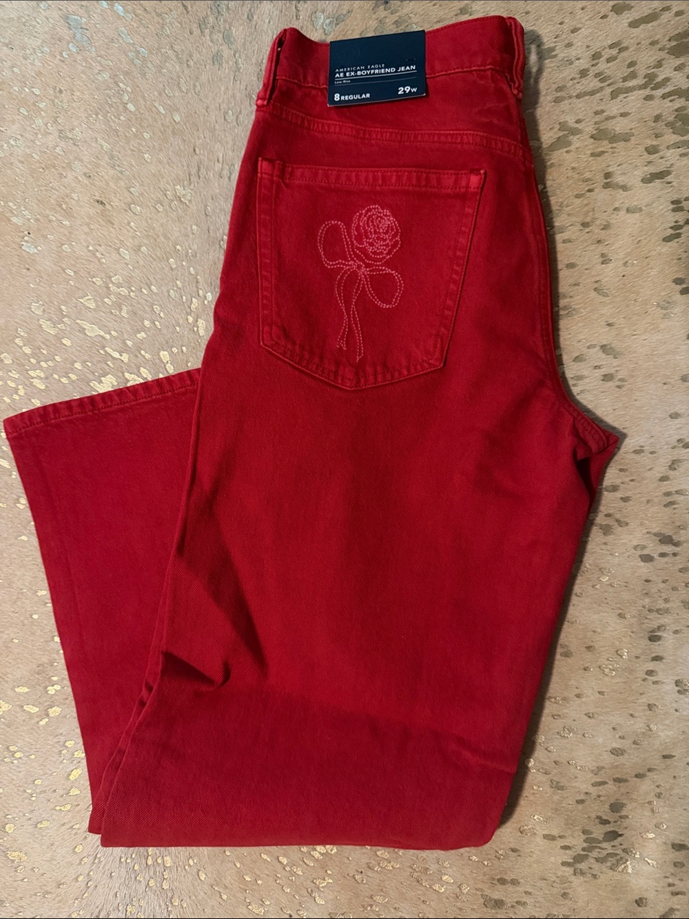 AE NWT EX-Boyfriend Women’s Red Embroidered Jeans